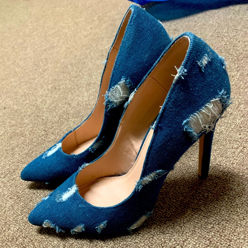 Olivia brand blue jean pumps
